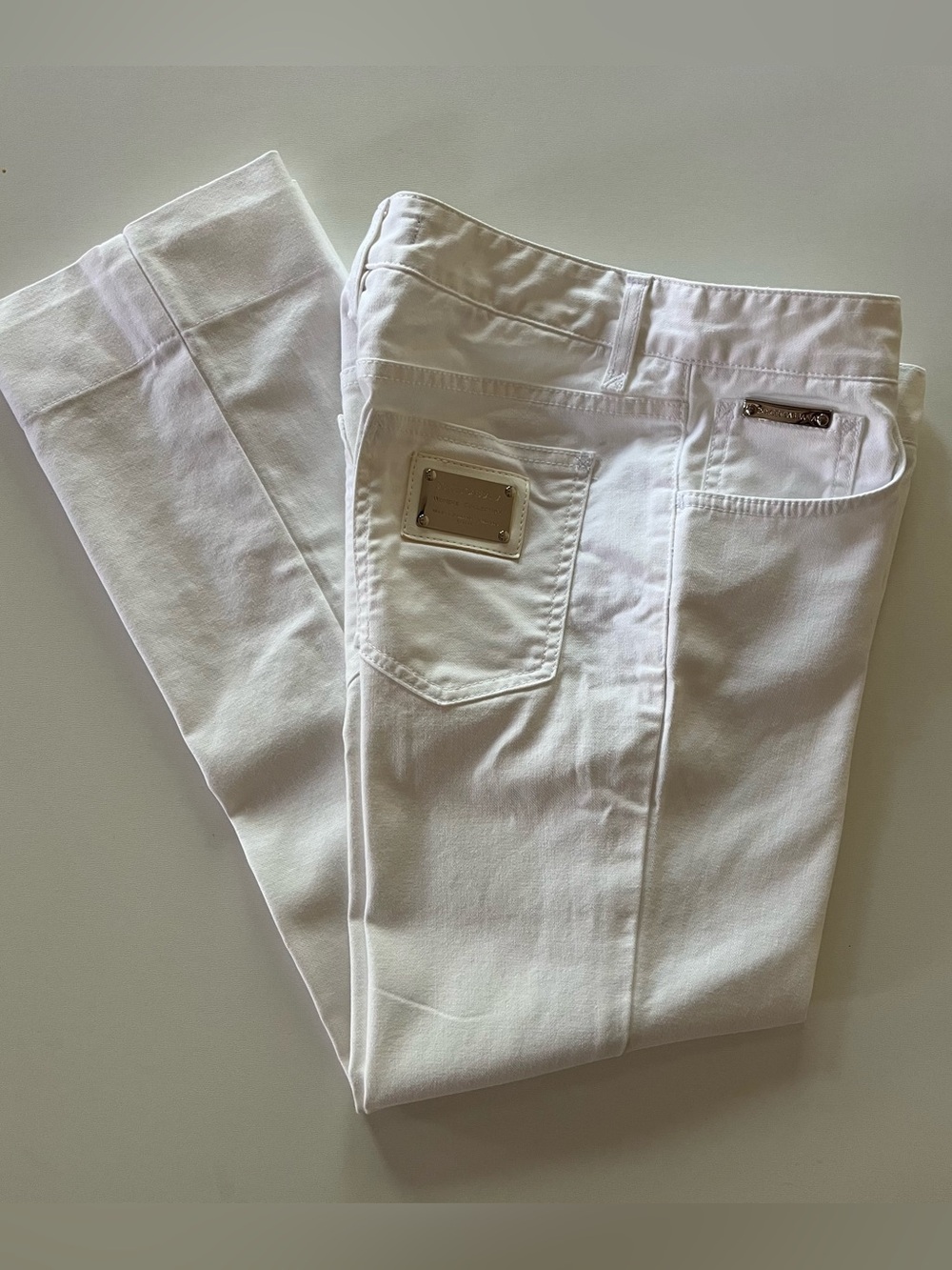 Dolce & Gabbana Collection white 5 pocket cotton jeans. Size 40. Pristine.